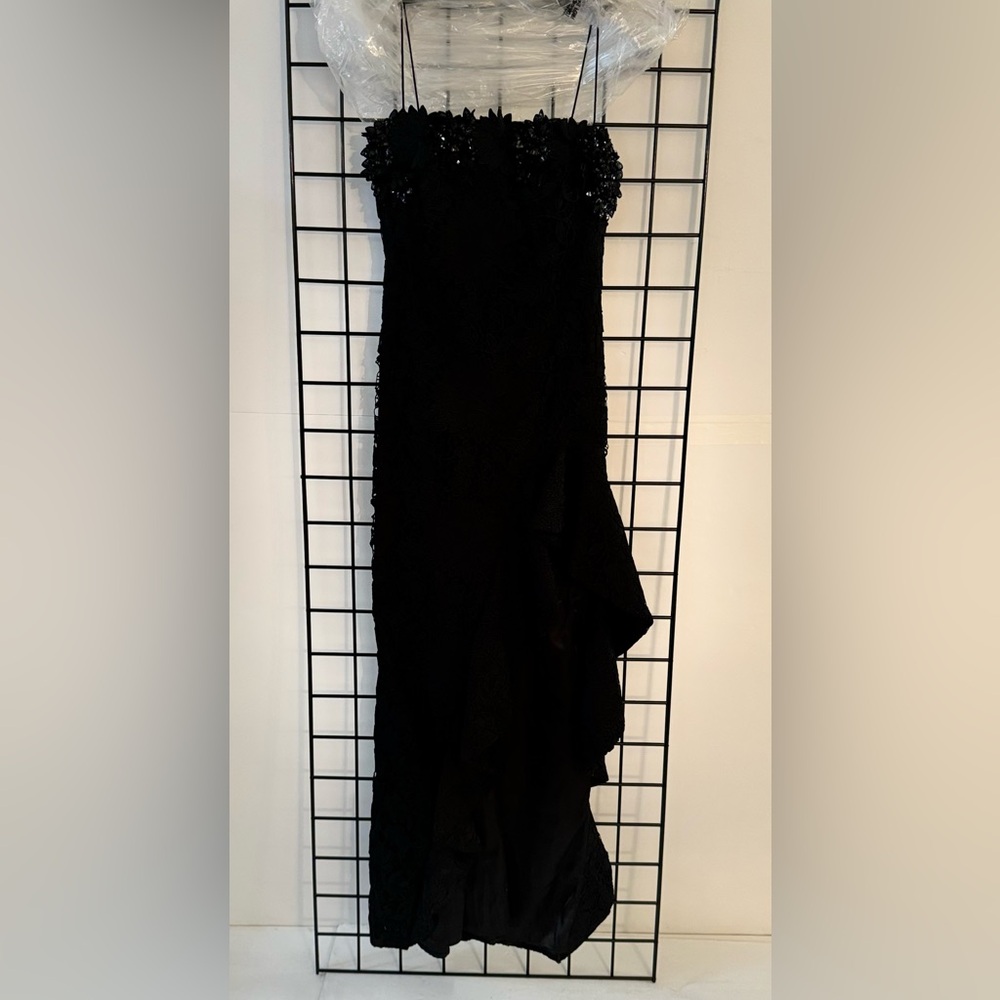 Ungaro Eva High Low Square Neck Floral Lace Gown - Picture 12 of 16